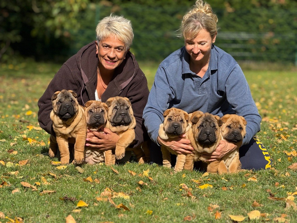 2 éleveuses heureuses 